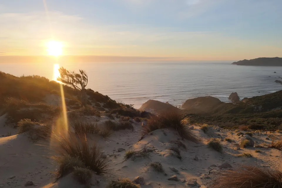 On the edge of the Earth | Au bout de la Terre