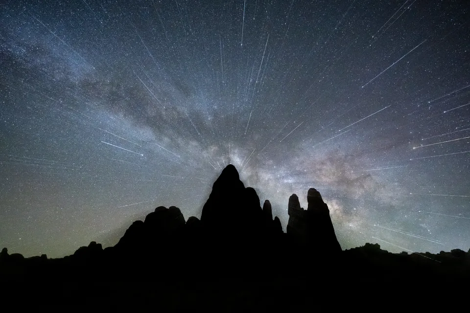 Astro-zoom Over Sand Dune Arch