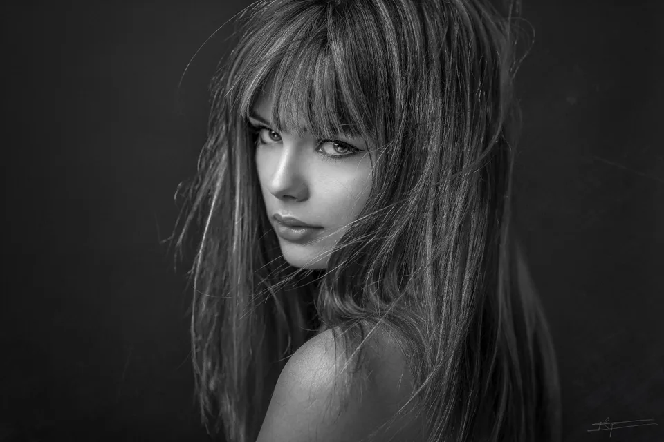 Thierry Passeron · studio · photography · monochrome