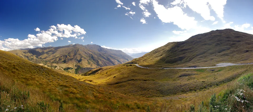 2014-01-31_17-37-39_NZ_Crown_Range_JH_pano-6 images